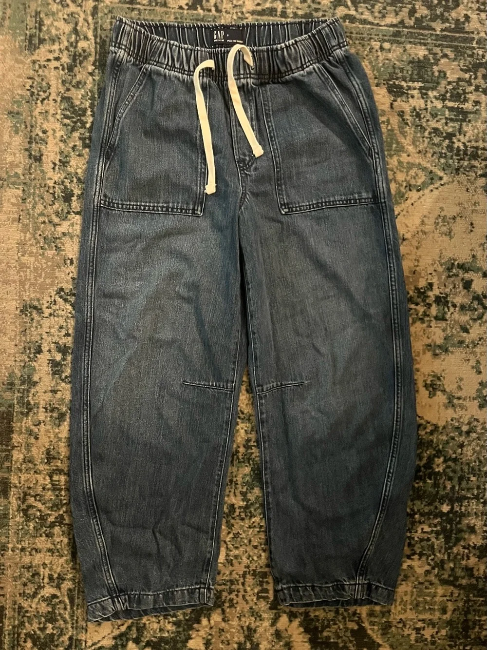 GAP women’s Blue Elastic-Waist Denim pull-on barrel Jeans